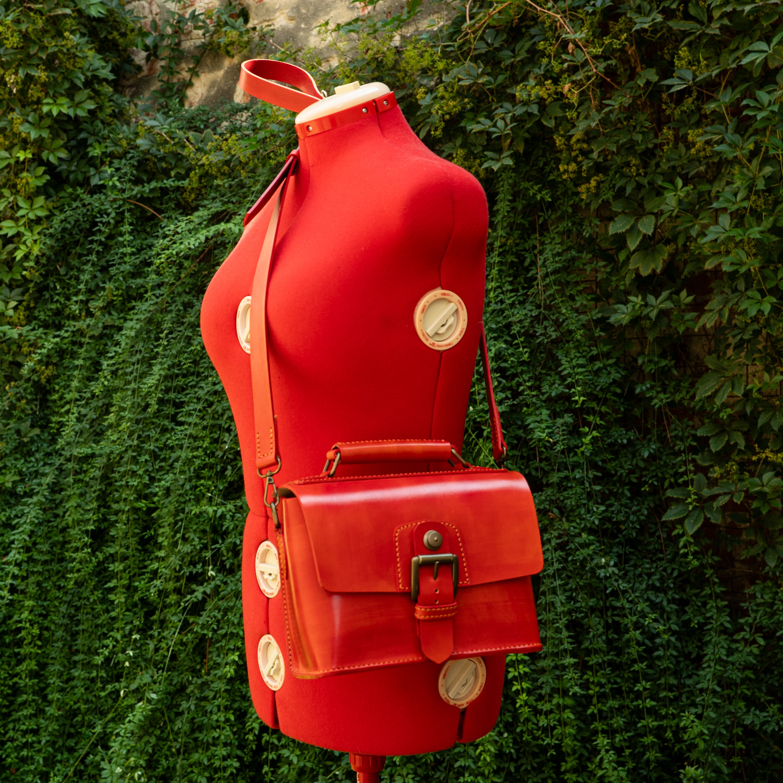 PDF Pattern, DXF and Instructional Video for  Bright Red Bag