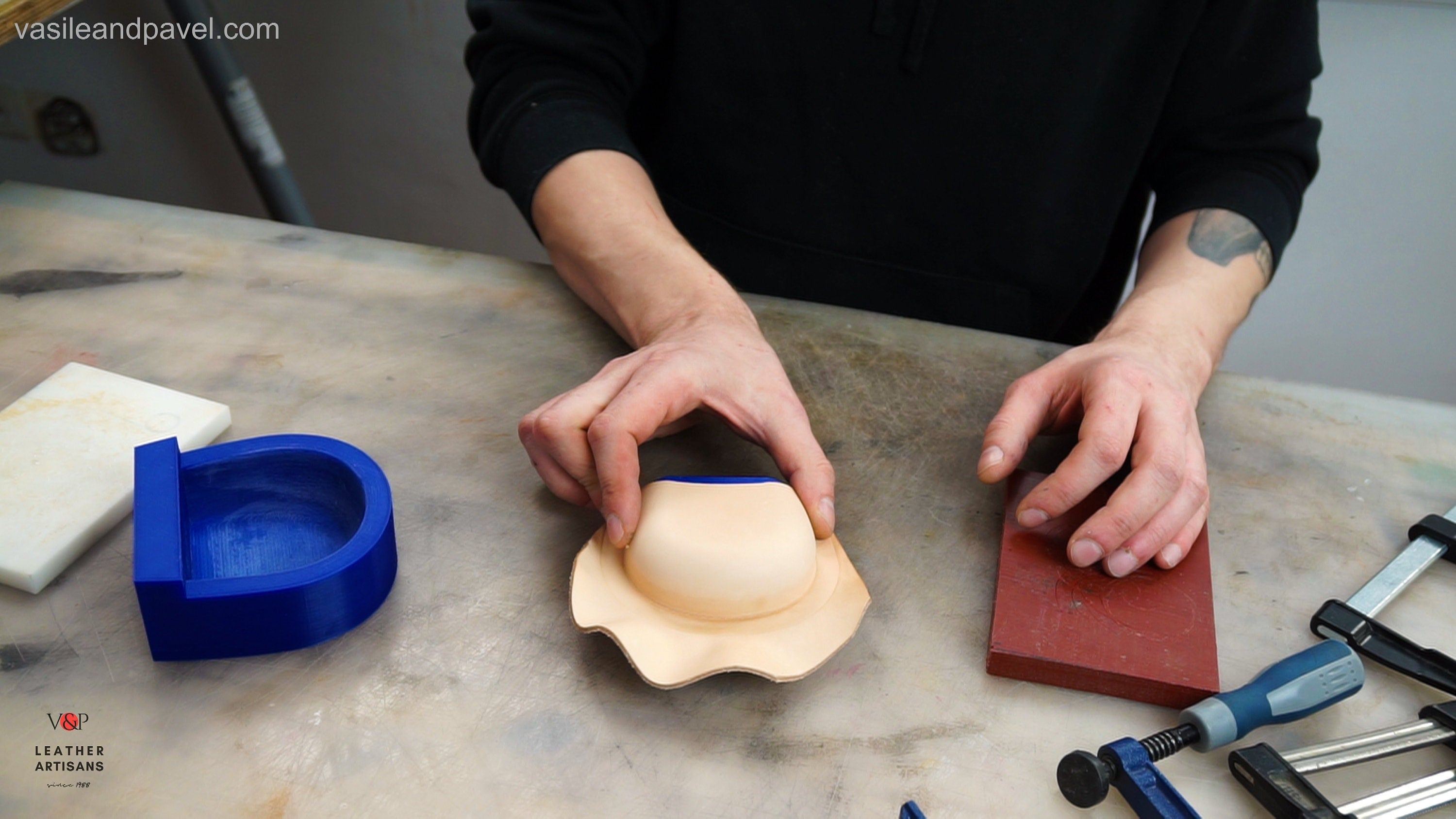 Hip Bag Pattern, Leather DIY, PDF Download, Video Tutorial, Bag Pattern, 3D Printed Molds, STL + Pdf