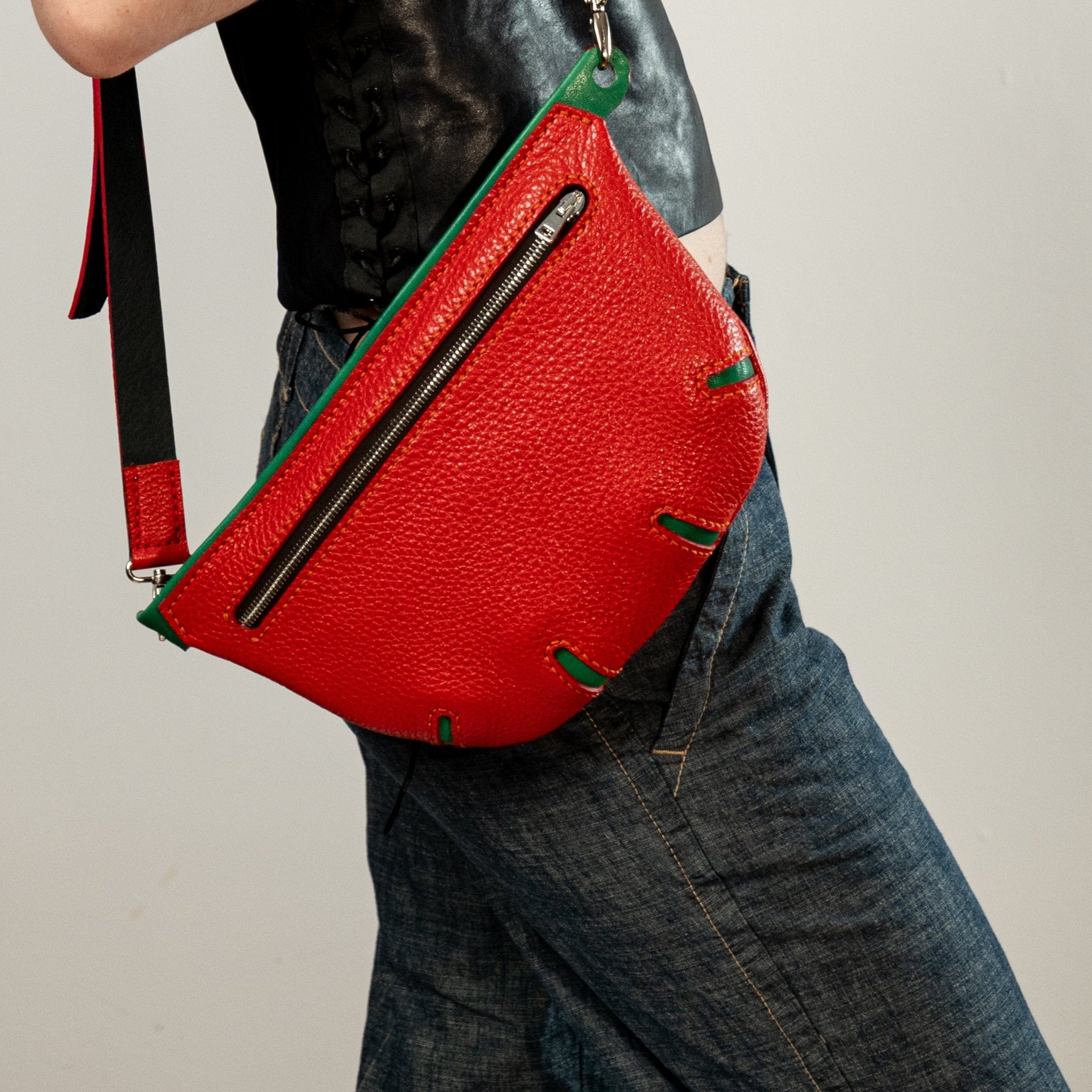 PDF Pattern and Instructional Video for Dez Sling Bag - Vasile and Pavel Leather Patterns