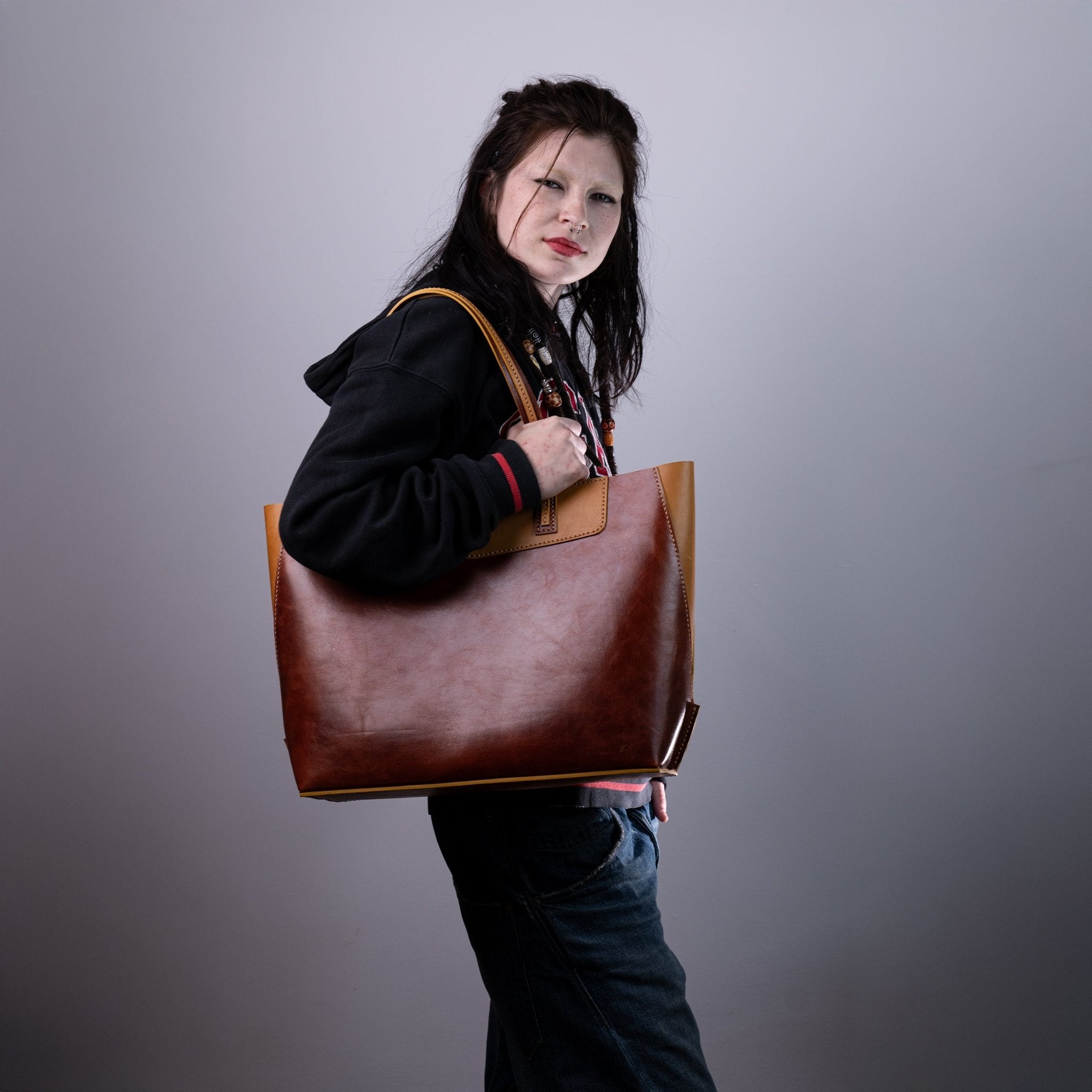 PDF Pattern and Instructional Video for Faye Tote Bag - Vasile and Pavel Leather Patterns