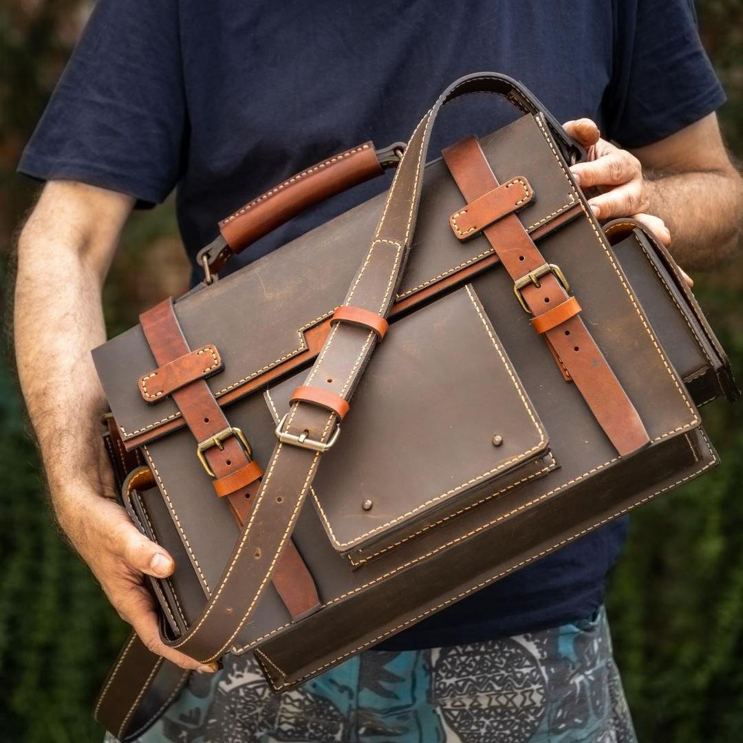 Messenger Leather Laptop Bag Pattern | Tutorial & PDF PDF pattern V&P Leather Artisans 