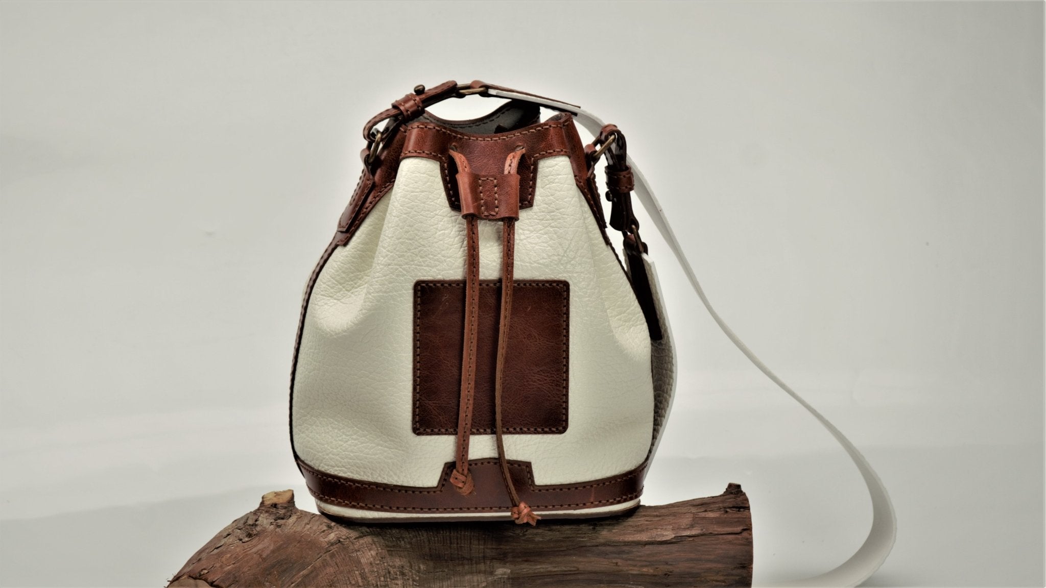 PDF Pattern Aria Bucket Bag, Instructional Video by Vasile and Pavel - Vasile and Pavel Leather Patterns