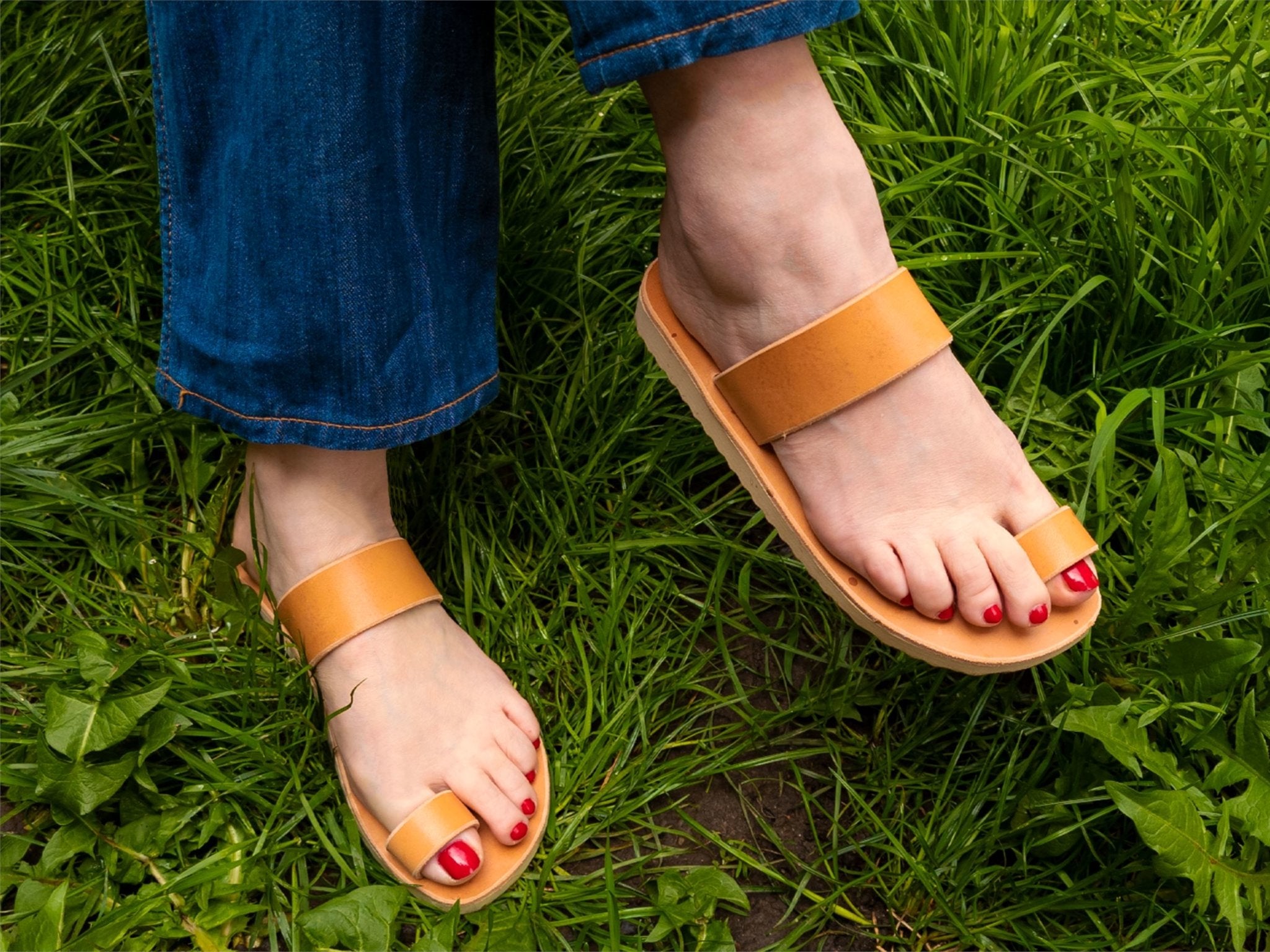 Mens Greek Sandals, Mens Leather Sandals, Leather Flat Sandals With Toe Loop,  Black Toe Loop Sandals Handmade in Greece Skiathia KYANIA - Etsy